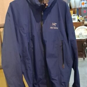 Arc'teryx Men's Deep Blue Performance Jacket